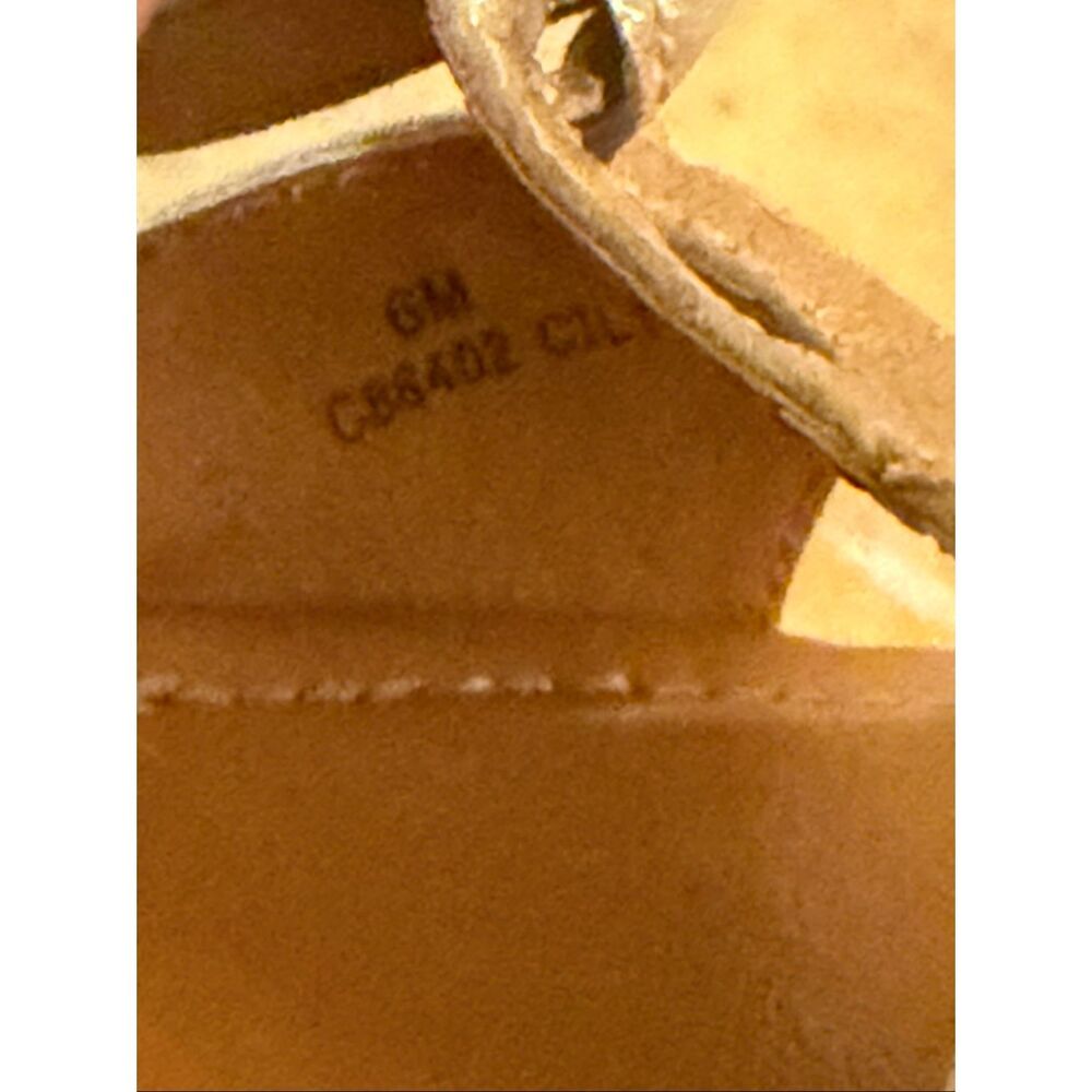B.o.c. Born Wynda sandals leather cream gold sz 6M - Picture 8 of 8